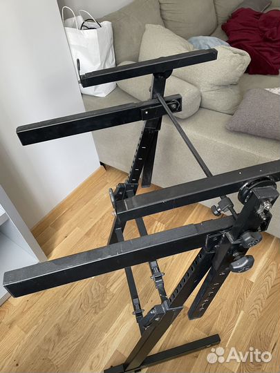 Стойка для синтезатора