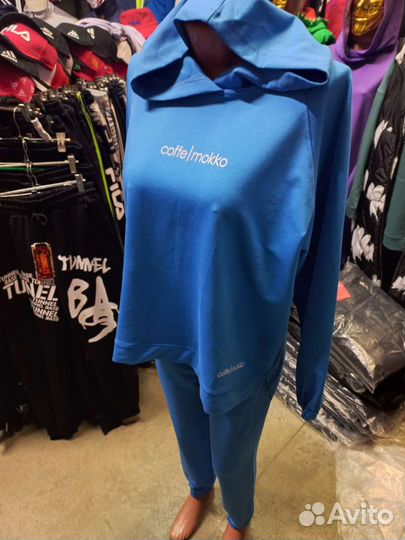 Спортивный костюм женский