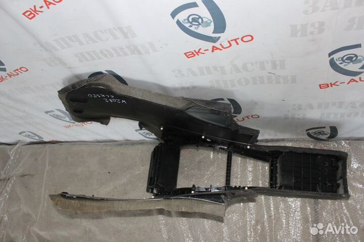 Центральная консоль Mercedes CLK-Class W208 C208