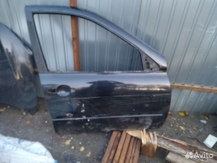 Дверь капот