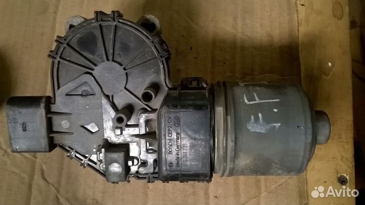 Ford Focus2 моторчик стеклоочистителя передний