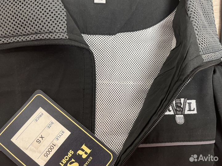 Костюм спортивный новый