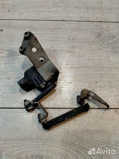 Датчик положения кузова задний правый Bmw 318I E46