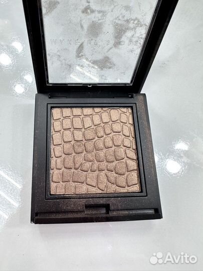 Тени для век makeup store