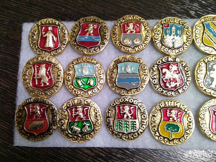 Полный набор значков Золотое кольцо