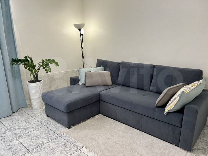 3-к. квартира, 100 м², 1/3 эт.