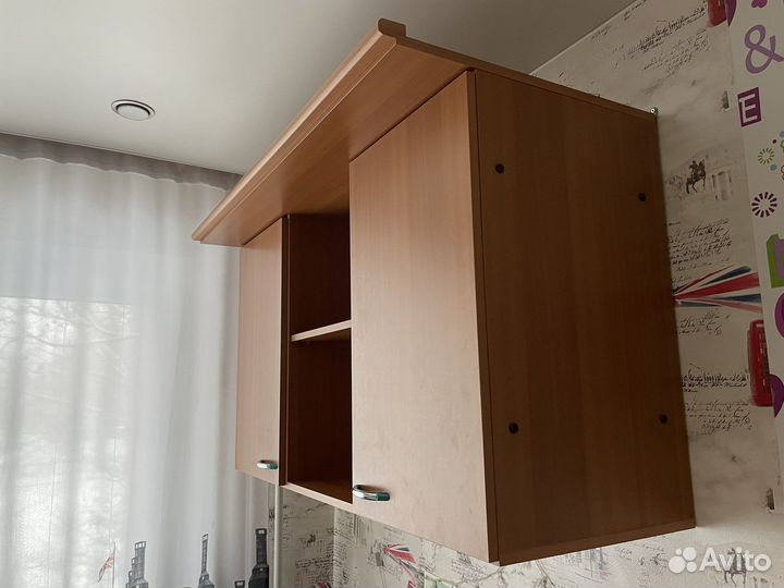 Письменный стол со шкафом