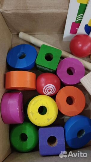 Развивающие игрушки. пирамидка фантазия