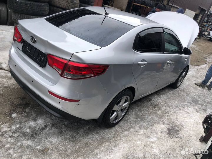 В разбор поступил Kia Rio 3
