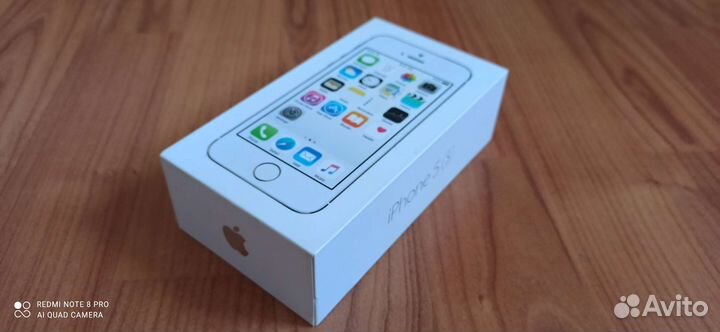 Пустая коробка от iPhone 5s