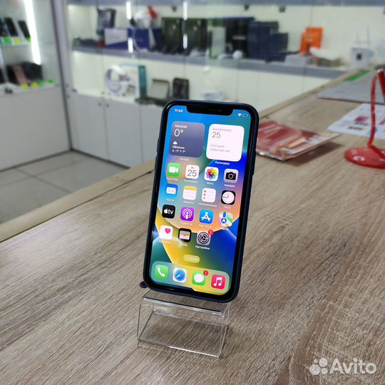 iPhone X, 64 ГБ