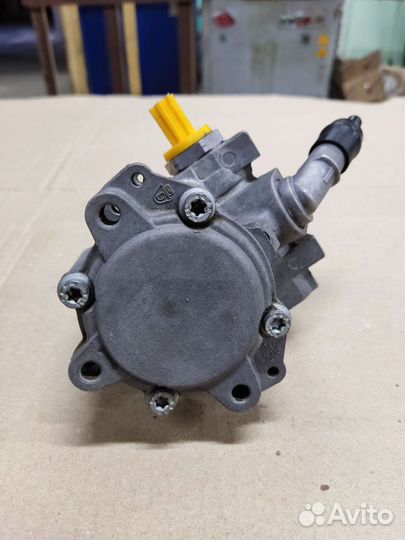 Насос гур BMW X1 E84. 2011 г