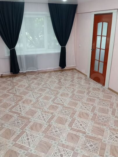 2-к. квартира, 45 м², 1/4 эт.