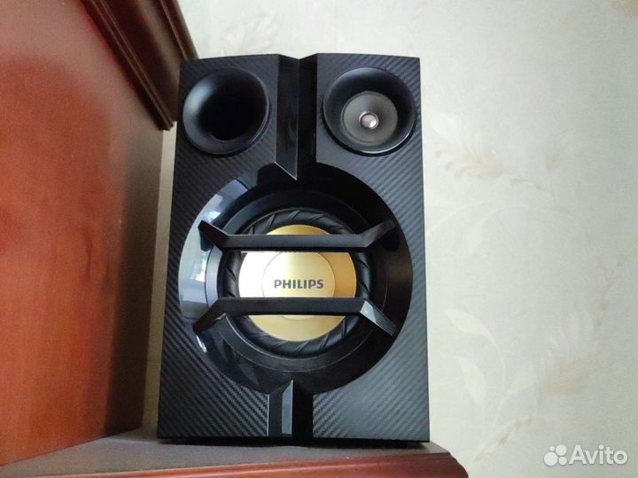 Музыкальный центр philips