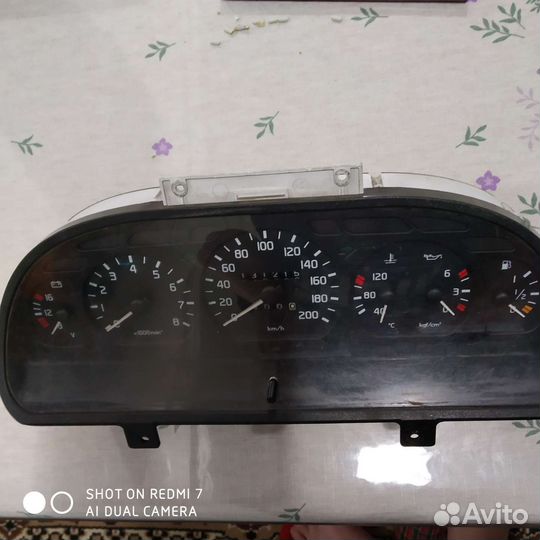 Панель приборов стекло подъёмники