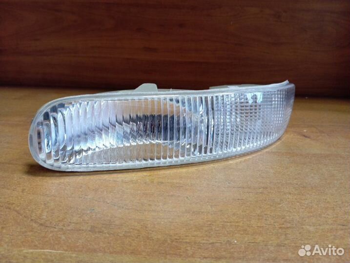 Указатель поворота передний левый Ford Scorpio