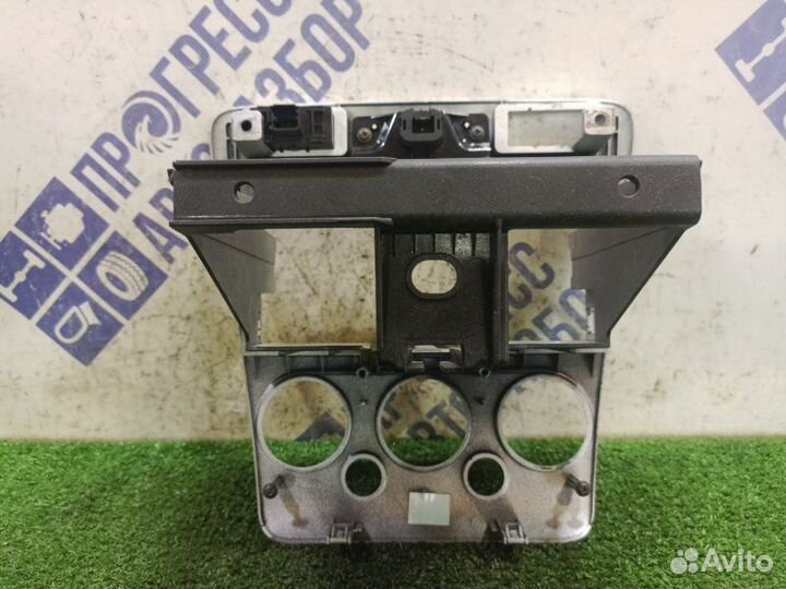 Накладка центральной консоли Ford Fusion хэтчбек