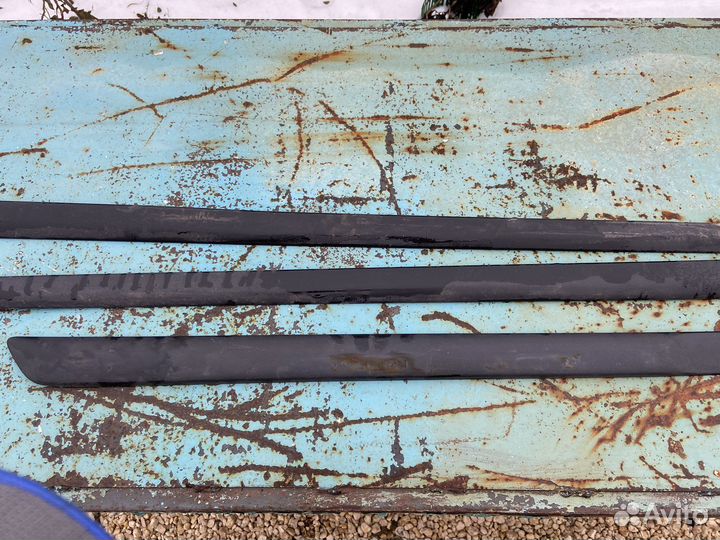 Молдинги дверей toyota corolla 120