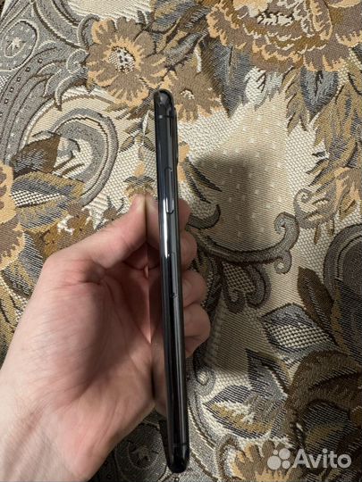 iPhone Xs, 64 ГБ