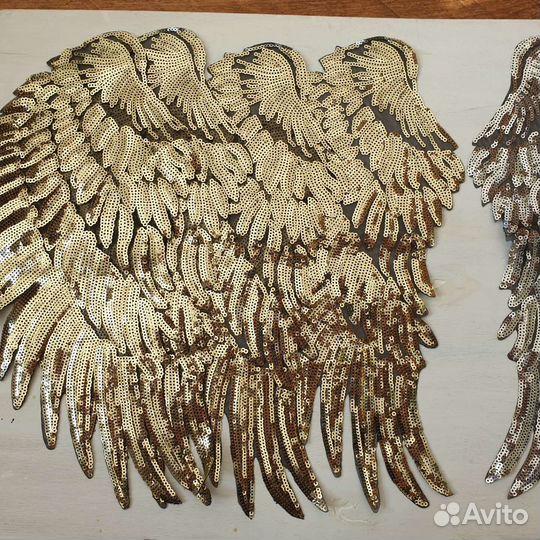 Нашивки из пайеток