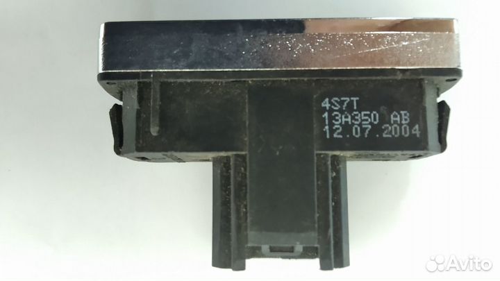 Кнопка аварийной сигнализации Ford Mondeo3