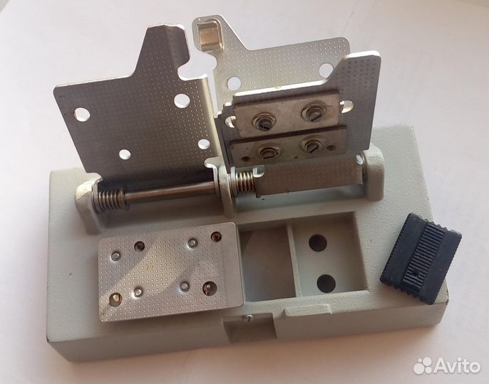 Пресс для склейки кинопленки Мпп-4