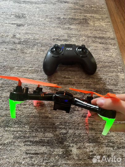 Квадрокоптер с камерой