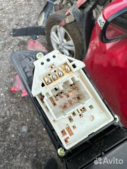 Блок управления зеркалами Hyundai Ix35 2.0 G4KD