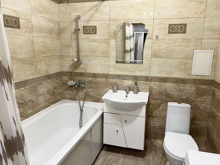 1-к. квартира, 42 м², 5/10 эт.