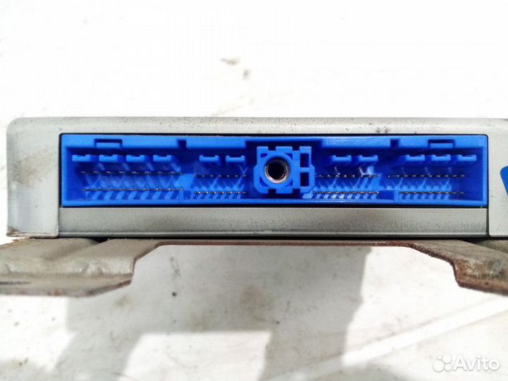 Блок управления двигателем Nissan Wingroad 1 (Y10)