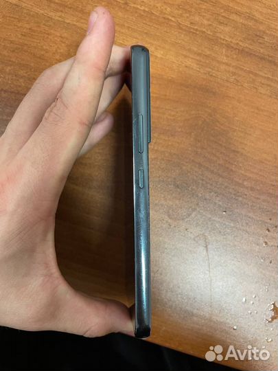 Samsung Galaxy S22, 8/256 ГБ