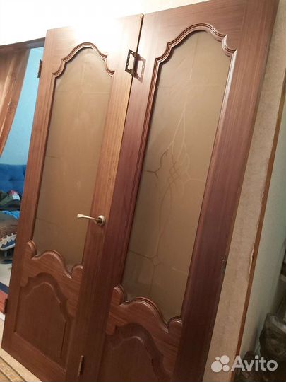 Межкомнатные двери бу без короба 4 штуки