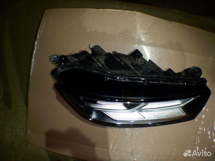 Фара правая Audi Q5 LED