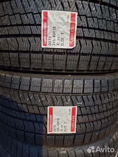 Bridgestone Blizzak Ice 245/40 R18 97S