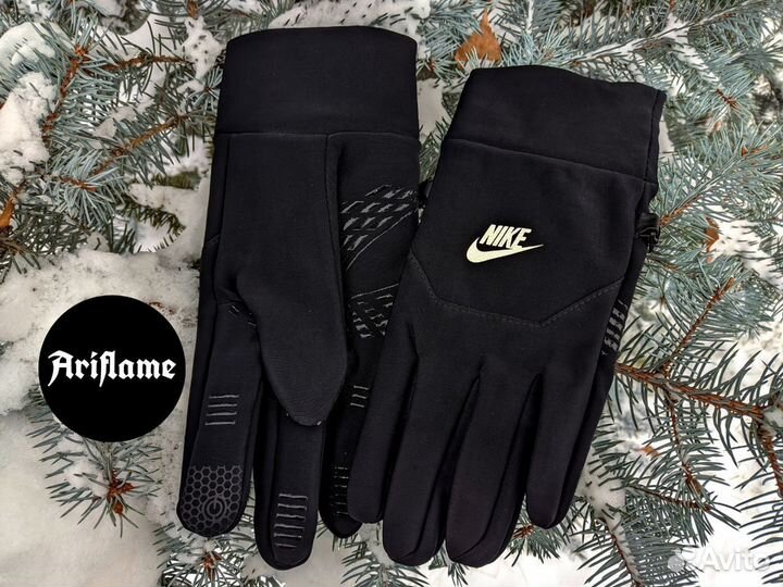 Перчатки Nike