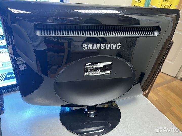 Монитор Samsung 22 дюйма