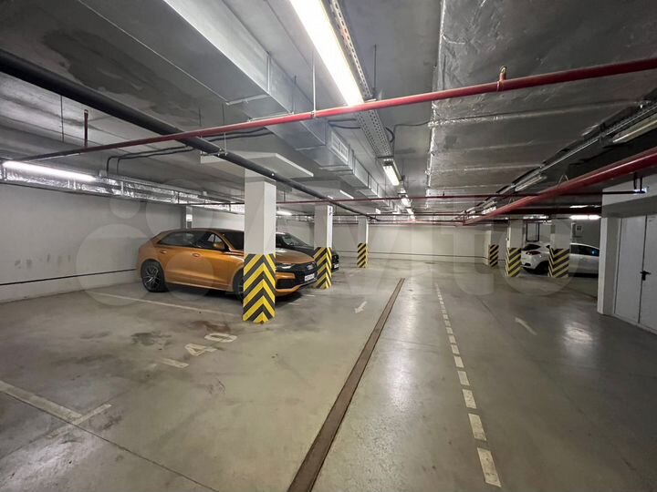 Машиноместо, 16 м²