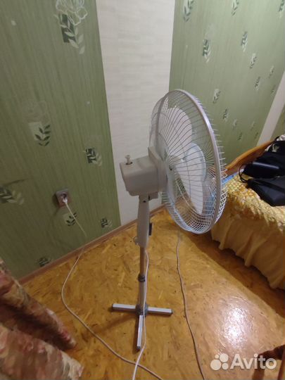Вентилятор напольный новый