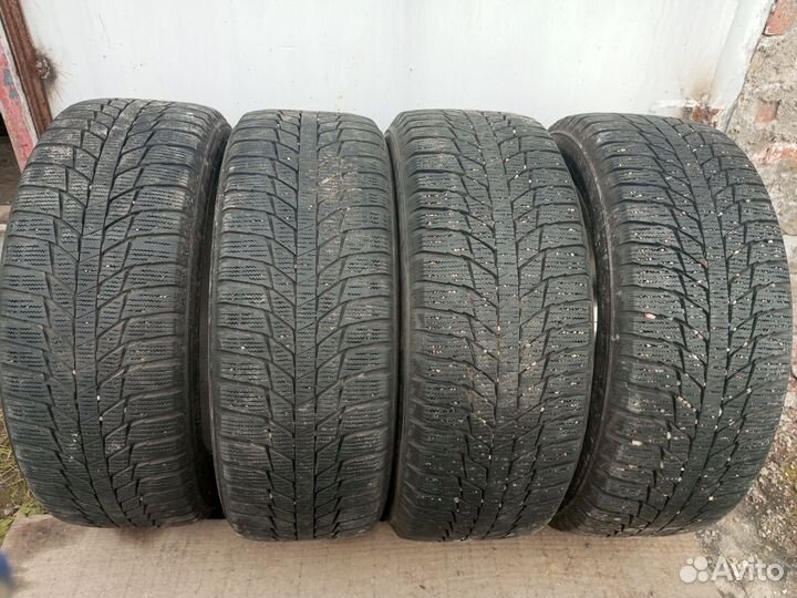 Triangle Snowlink TWT02 215/50 R17
