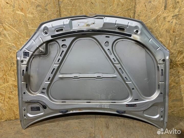 Капот Volkswagen Jetta 5 2005-2011