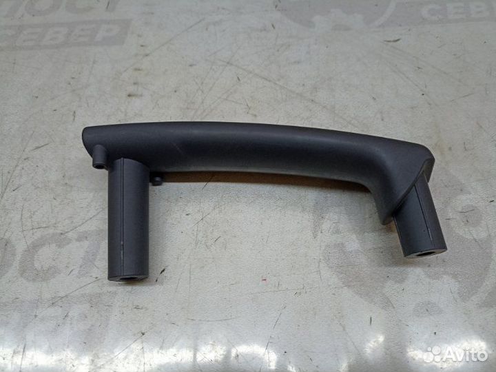 Ручка двери задняя правая Volkswagen Touareg 7L