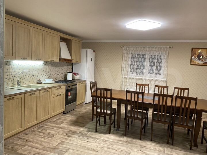 Дом 300 м² на участке 10 сот.