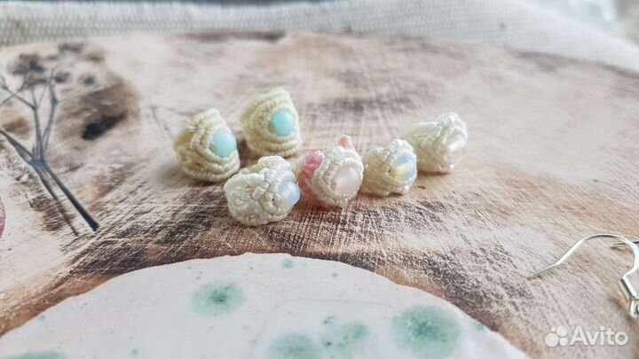 Светлые лулы, расточки, браслеты, серьги