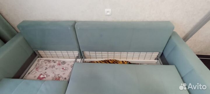 Большой угловой диван