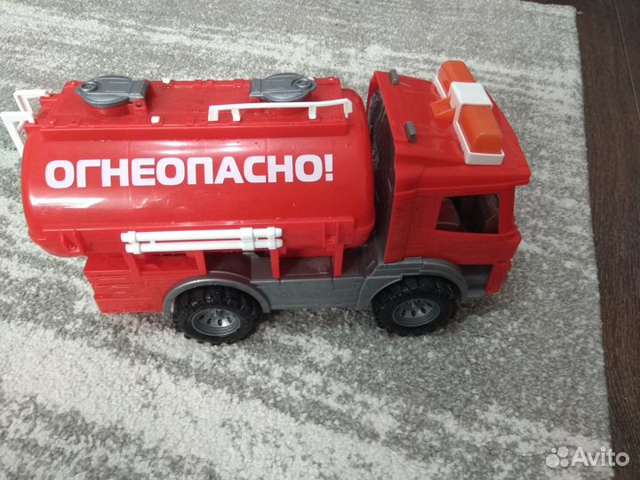 Машина Бензовоз