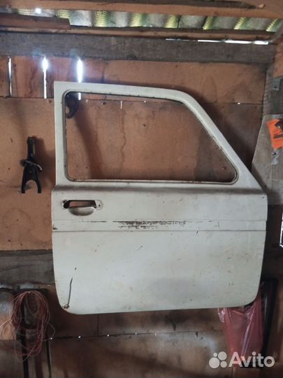 Дверь на ниву