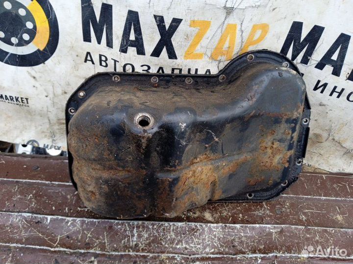 Поддон масляный двигателя Volkswagen Passat B3