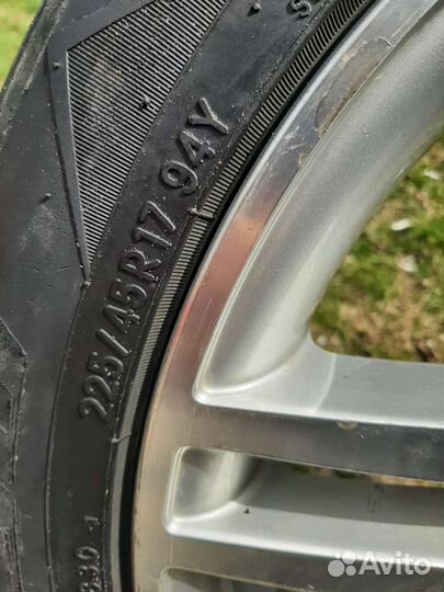 R17 Nitto NT830 225/45, PCD 5x98 DIA 176