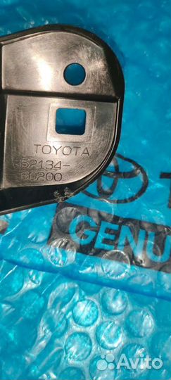 Крепление под фарой Prado 150 левое Оригинал 17-23