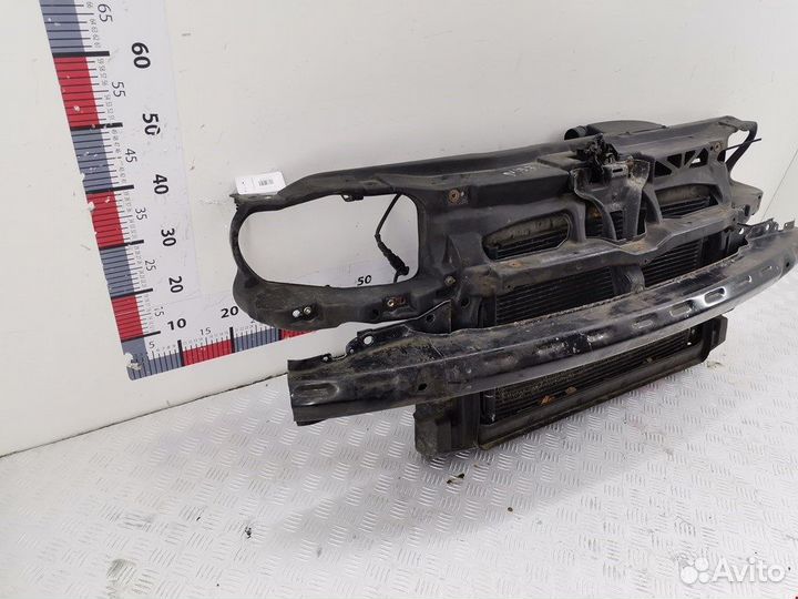 Панель передняя (телевизор) для Volkswagen Golf 4